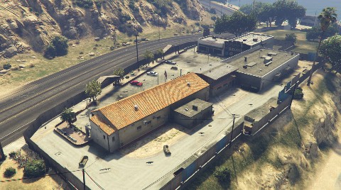 Chumash Plaza KILLshopp. job image